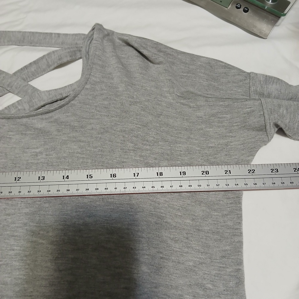 Athleta Criss Cross Back Sweatshirt Pullover Athleisure Top Gray Size‎ S - Picture 5 of 6